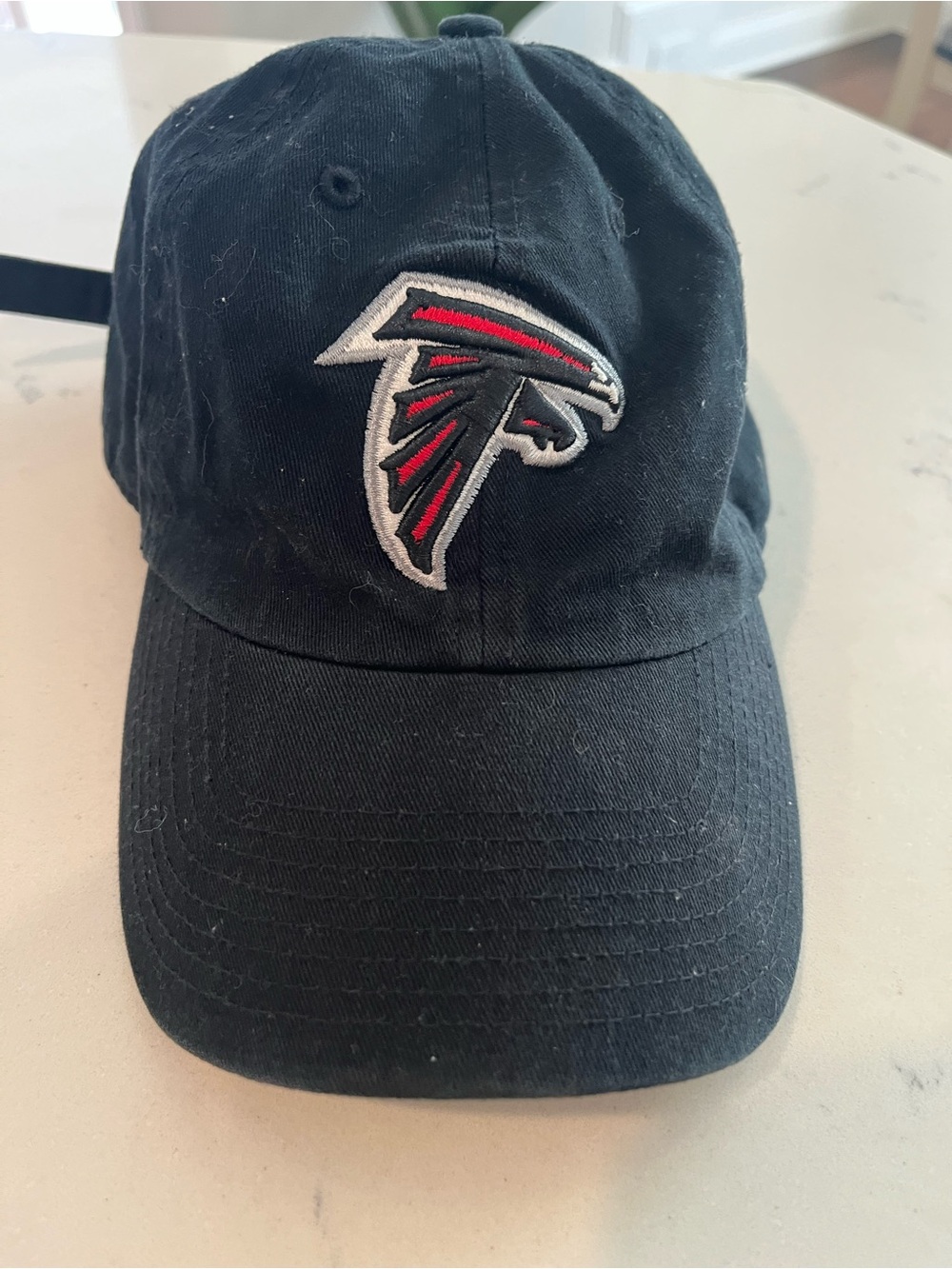NFL Black Atlanta Falcons Strapback Adjustable Cap with Red and White Logo